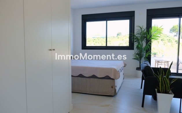 Bestaande woning - Vrijstaande villa - Estepona  - New Golden Mile