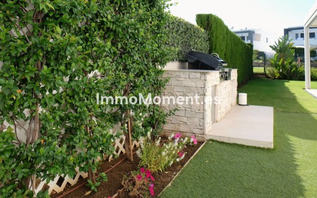 Bestaande woning - Vrijstaande villa - Estepona  - New Golden Mile