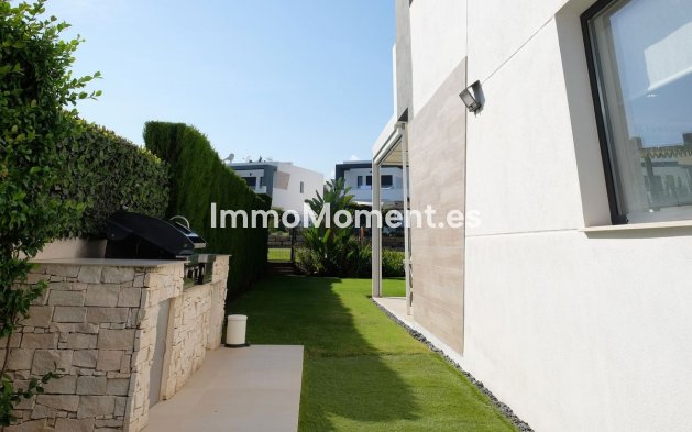 Bestaande woning - Vrijstaande villa - Estepona  - New Golden Mile