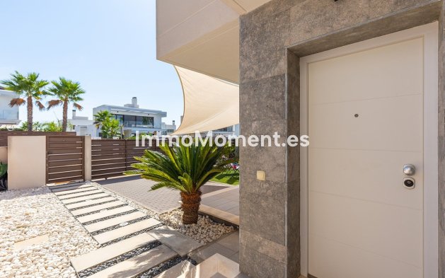 Resale - Detached villa - Benidorm - Urb Entre Naranjos