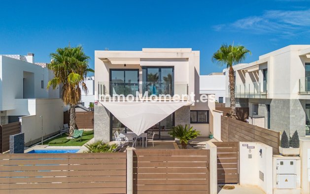 Resale - Detached villa - Benidorm - Urb Entre Naranjos