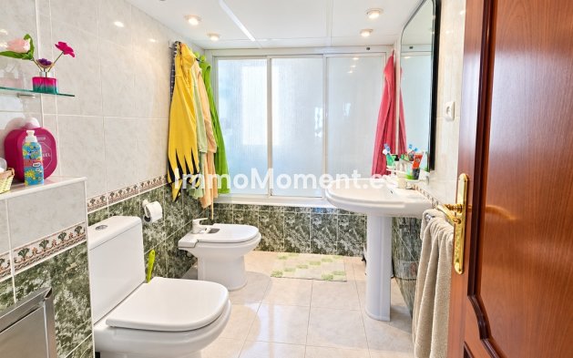 Wiederverkauf - Wohnung - Torremolinos - La Carihuela