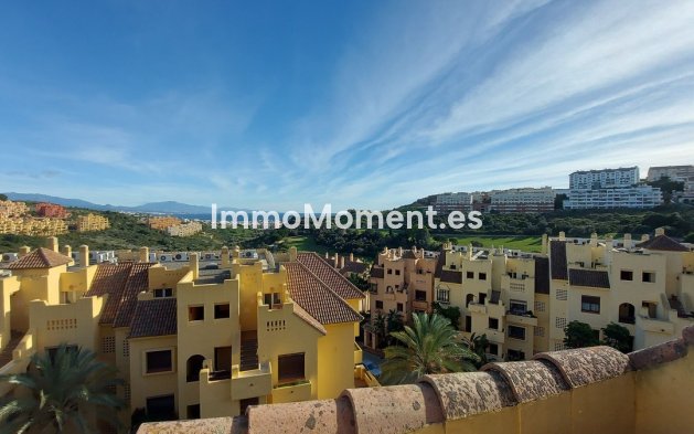 Resale - Apartment - Manilva - La Duquesa