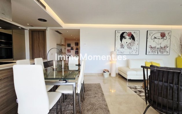 Resale - Apartment - Benahavís - Benahavís Centro