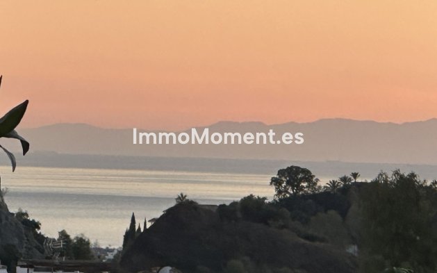 Resale - Apartment - Benahavís - Benahavís Centro