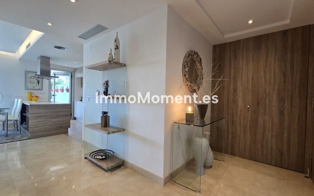 Resale - Apartment - Benahavís - Benahavís Centro