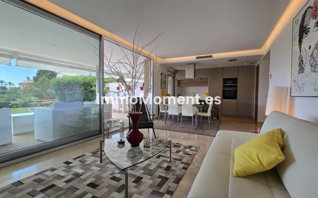 Resale - Apartment - Benahavís - Benahavís Centro