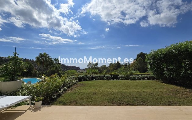 Resale - Apartment - Benahavís - Benahavís Centro