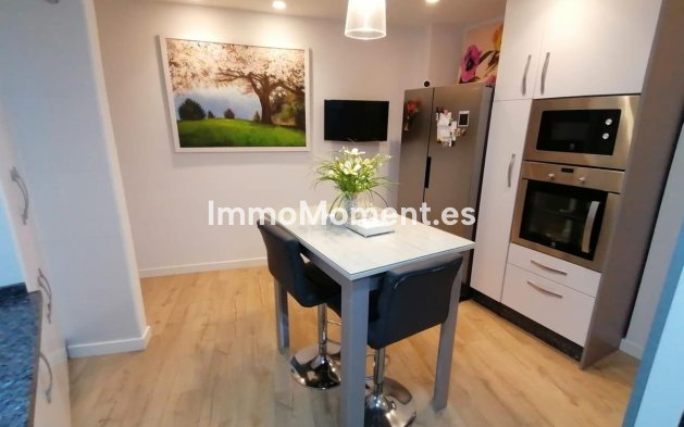 Resale - Apartment - Inland  - Alhaurín de la Torre
