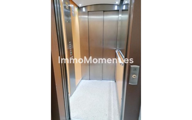 Resale - Apartment - Inland  - Alhaurín de la Torre
