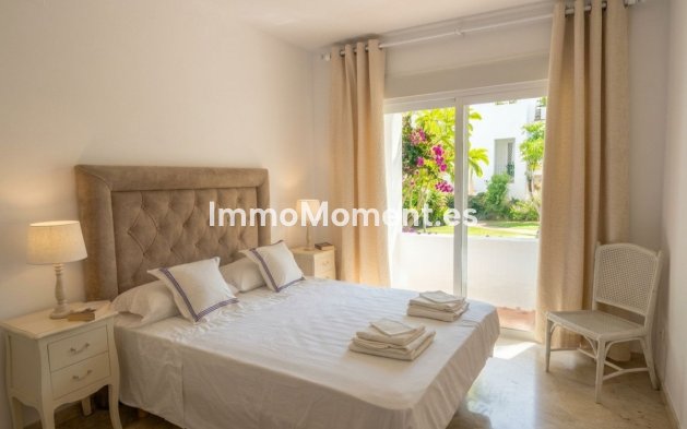 Resale - Apartment - Estepona - Costalita