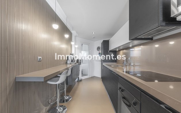 Resale - Apartment - Benahavís - Benahavís Centro