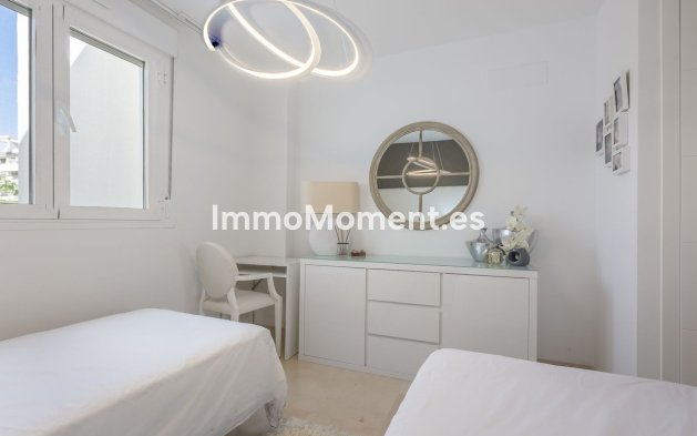 Resale - Apartment - Benahavís - Benahavís Centro