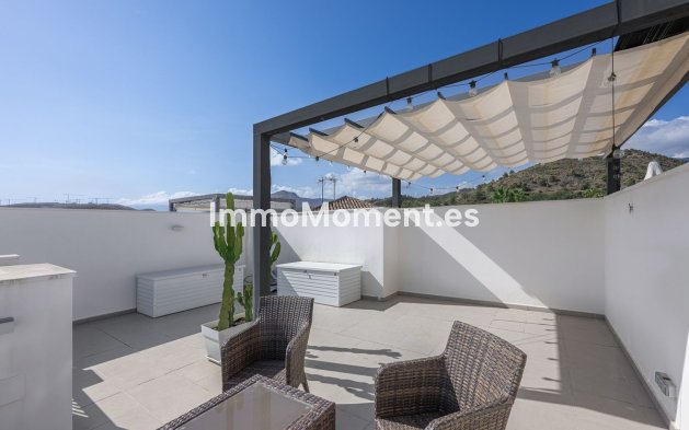 Resale - Apartment - Benahavís - Benahavís Centro