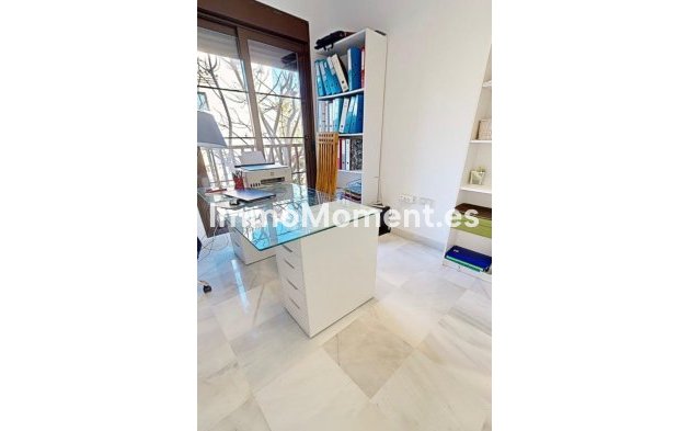 Revente - Appartement - Estepona  - Hacienda del Sol
