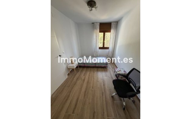 Bestaande woning - Rijtjeshuis - Estepona  - Estepona Centro