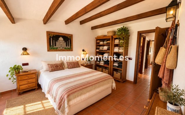 Wiederverkauf - Freistehende Villa - Casares - Casares Centro