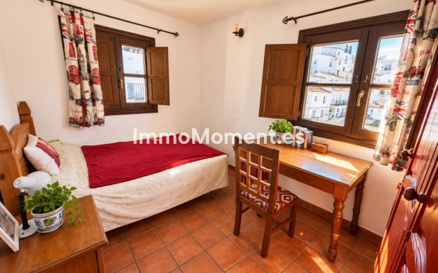 Wiederverkauf - Freistehende Villa - Casares - Casares Centro