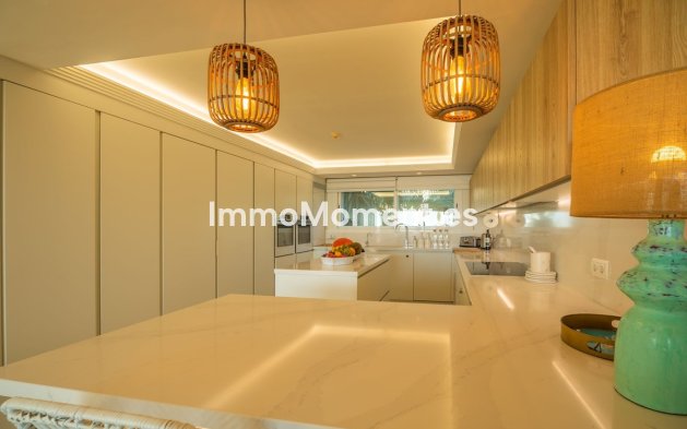 Bestaande woning - Appartement - Estepona  - Estepona Centro