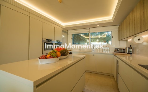 Bestaande woning - Appartement - Estepona  - Estepona Centro