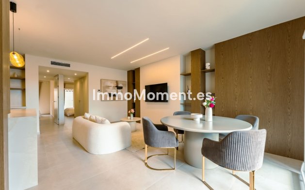 Resale - Apartment - Marbella - Nueva Andalucía
