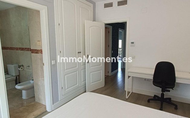 Resale - Townhouse - Inland  - Alhaurín de la Torre