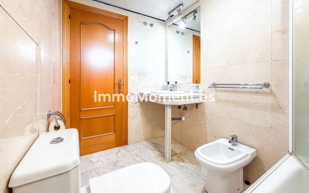 Resale - Apartment - Fuengirola - Fuengirola Centro