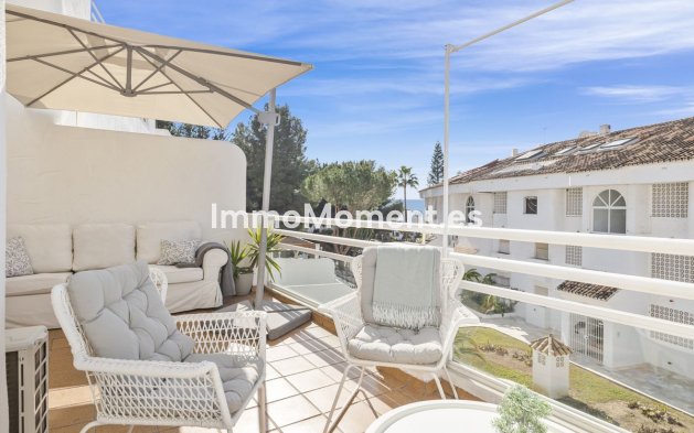 Resale - Apartment - Marbella - Nueva Andalucía