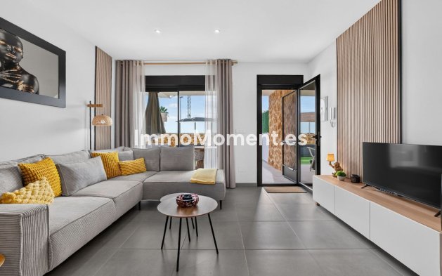 Resale - Apartment - Orihuela Costa - Villamartín