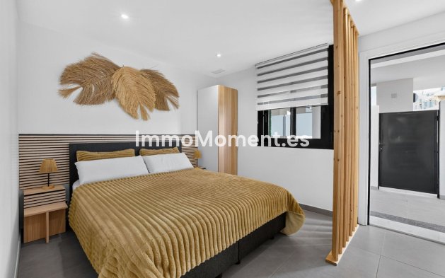 Resale - Apartment - Orihuela Costa - Villamartín