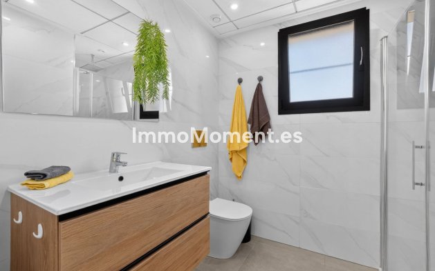 Resale - Apartment - Orihuela Costa - Villamartín