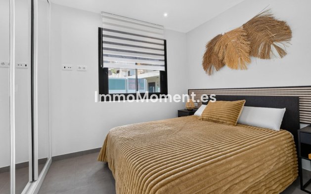 Resale - Apartment - Orihuela Costa - Villamartín