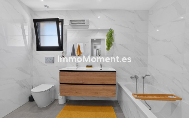 Resale - Apartment - Orihuela Costa - Villamartín