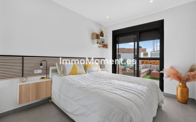 Resale - Apartment - Orihuela Costa - Villamartín