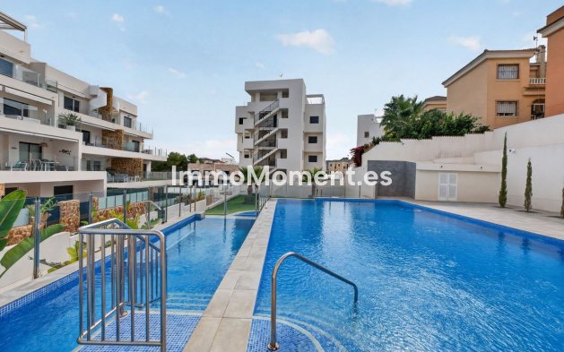 Resale - Apartment - Orihuela Costa - Villamartín
