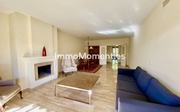 Resale - Apartment - Marbella - Guadalmina Baja