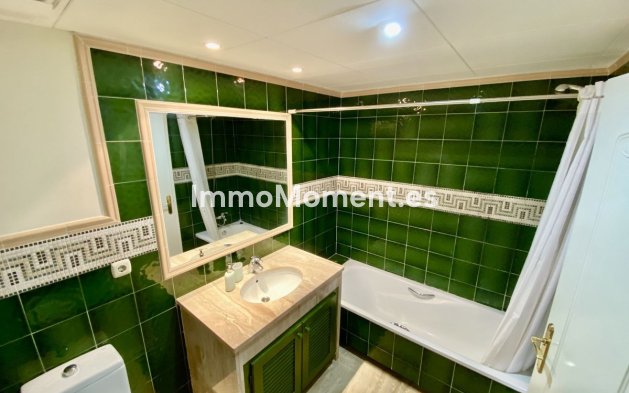 Resale - Apartment - Marbella - Guadalmina Baja