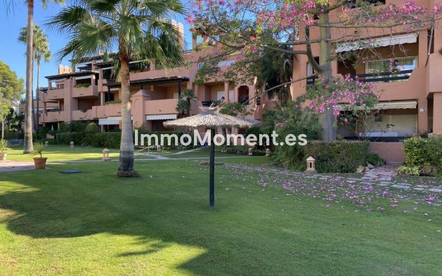 Resale - Apartment - Marbella - Guadalmina Baja
