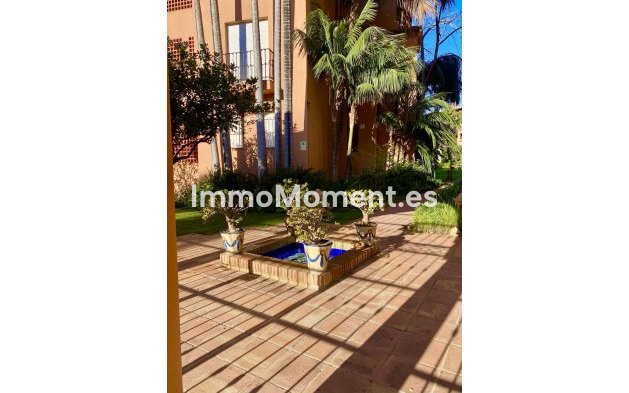 Resale - Apartment - Marbella - Guadalmina Baja