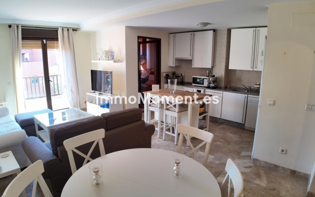 Wiederverkauf - Wohnung - Estepona  - Estepona Centro