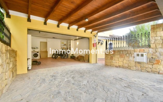 Resale - Detached villa - Manilva - La Duquesa
