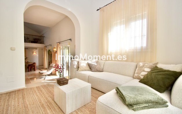 Resale - Detached villa - Manilva - La Duquesa