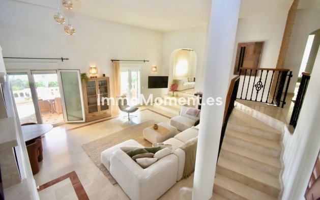 Resale - Detached villa - Manilva - La Duquesa