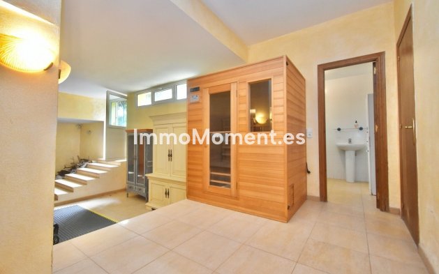 Resale - Detached villa - Manilva - La Duquesa