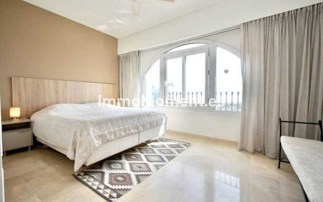 Resale - Detached villa - Manilva - La Duquesa
