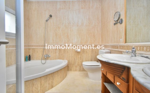 Resale - Detached villa - Manilva - La Duquesa