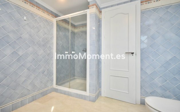 Resale - Detached villa - Manilva - La Duquesa