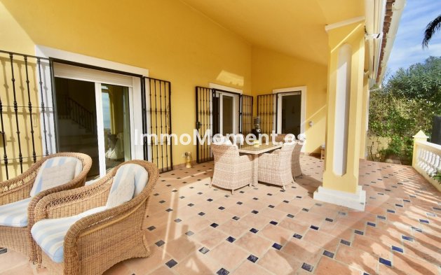 Resale - Detached villa - Manilva - La Duquesa