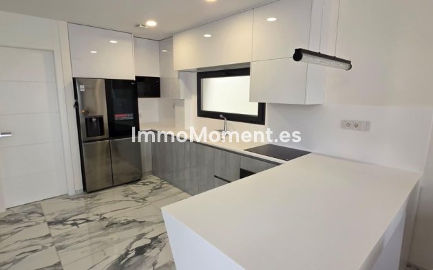 Wiederverkauf - Freistehende Villa - Torrevieja - Torrevieja Centro