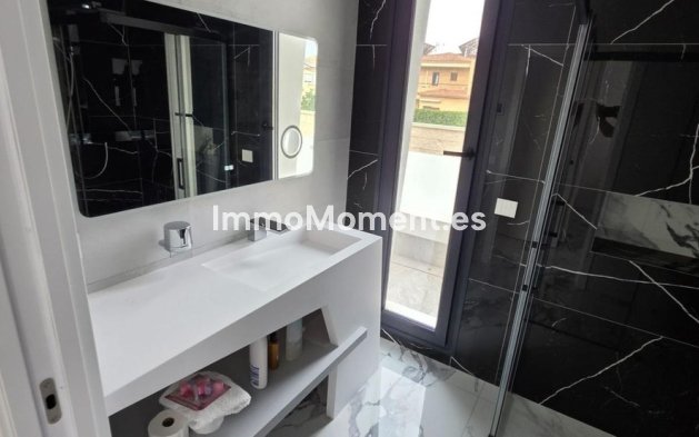 Wiederverkauf - Freistehende Villa - Torrevieja - Torrevieja Centro